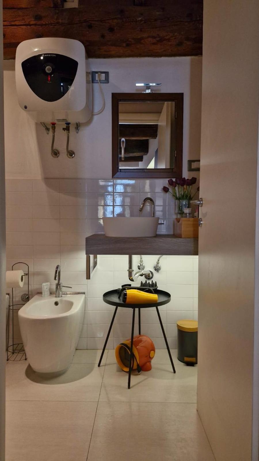 Leoncorno Apartment