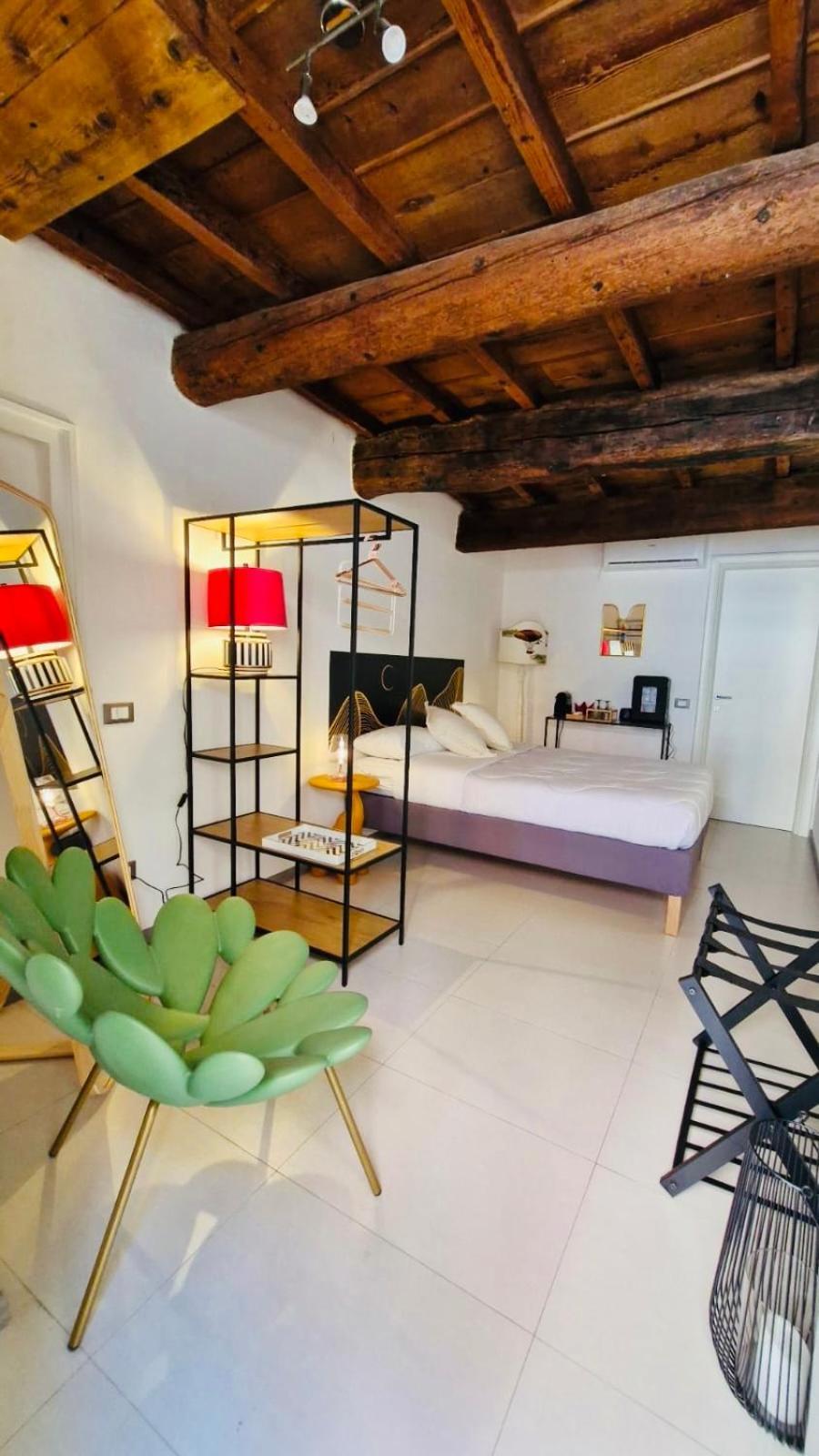 Leoncorno Apartment